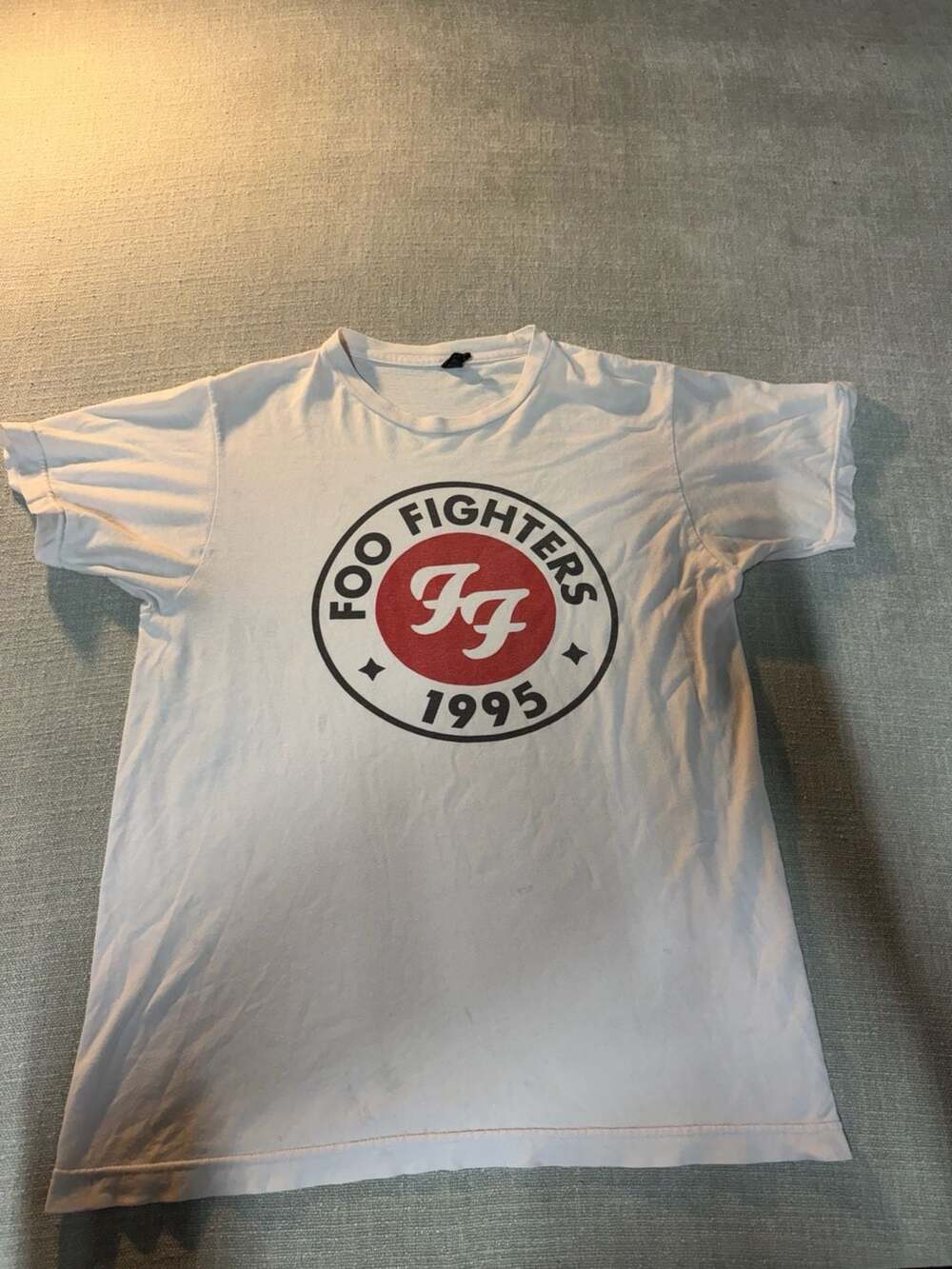 Foo Fighters 1995 Circle Logo White Graphic T-Shirt